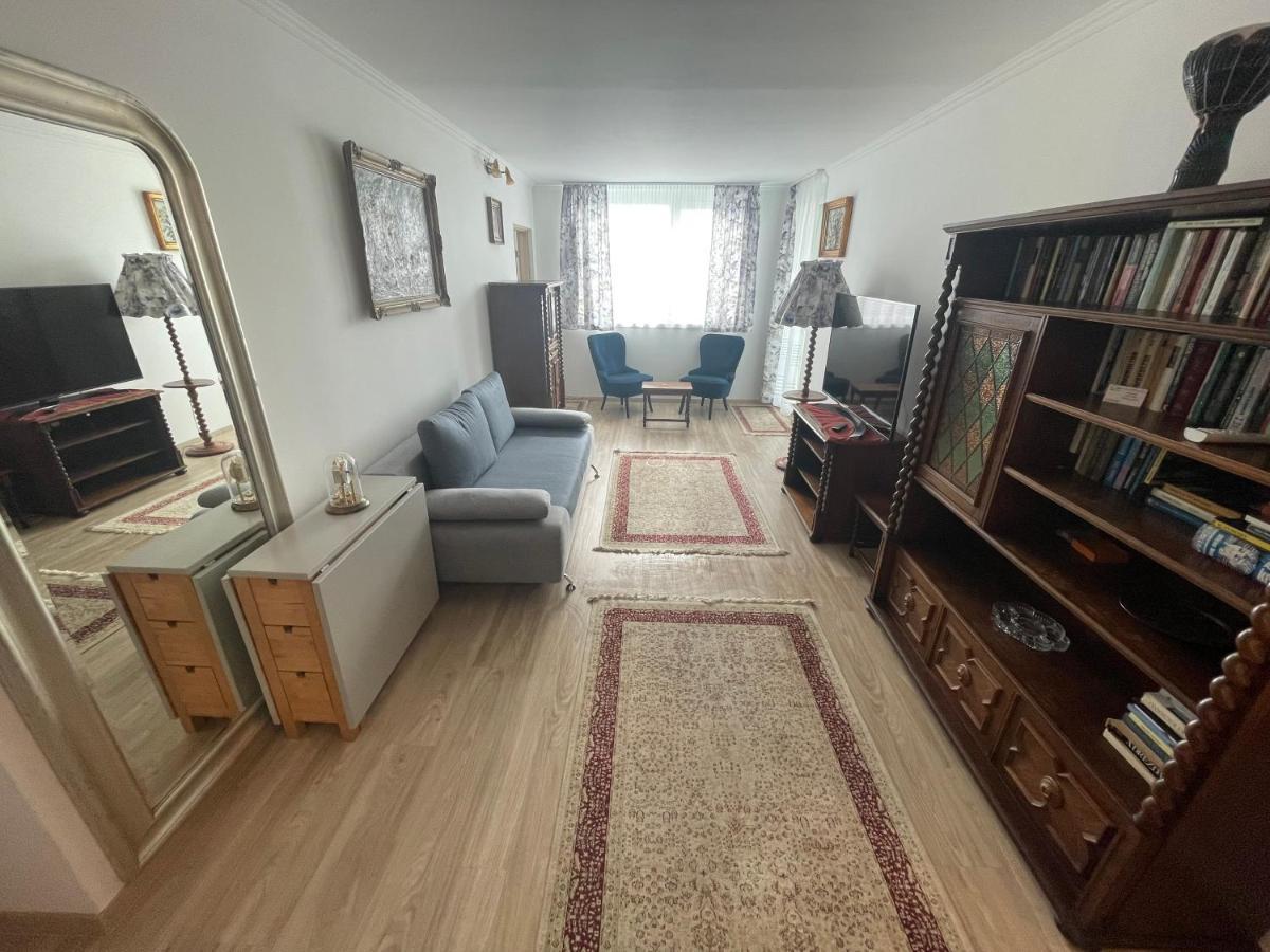 Cadet Holiday Apartman Ezuestpart Siófok Exterior foto