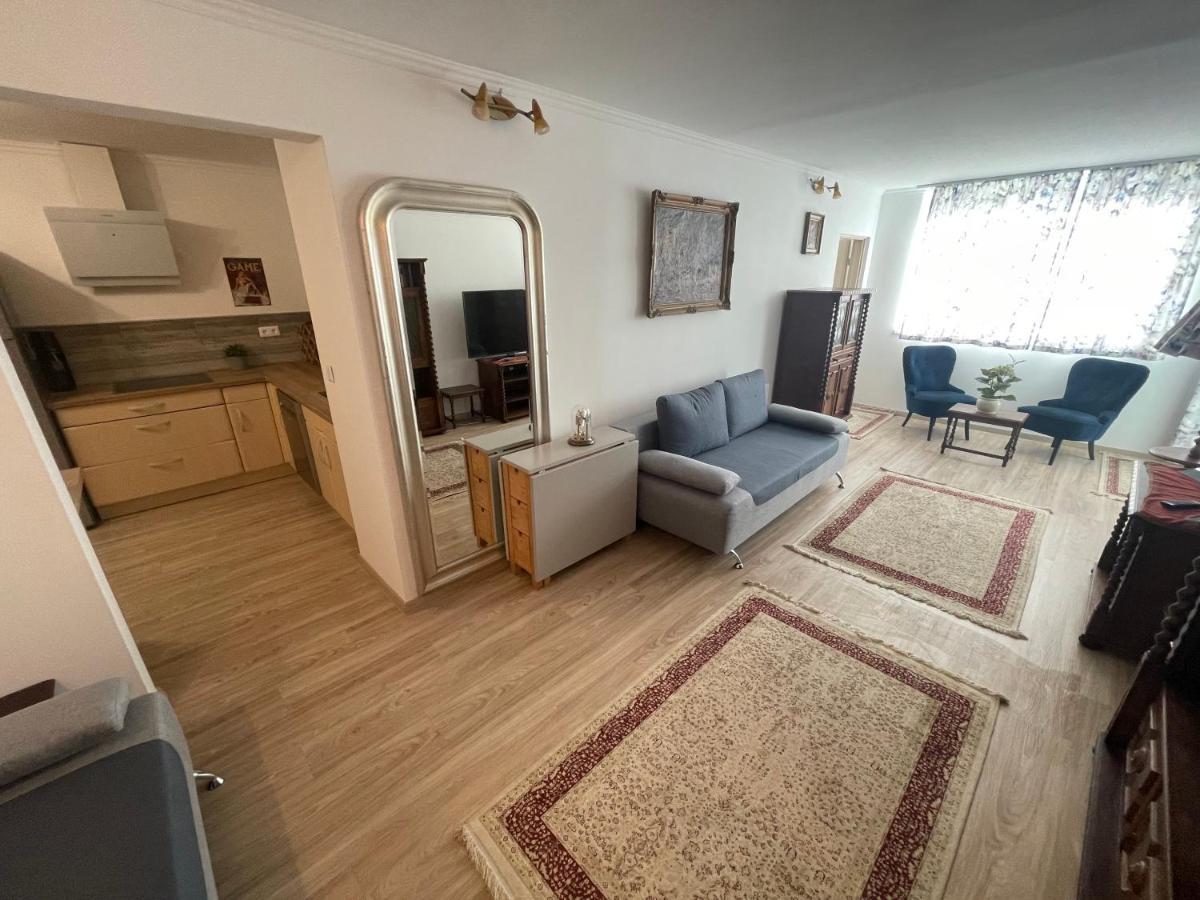 Cadet Holiday Apartman Ezuestpart Siófok Exterior foto
